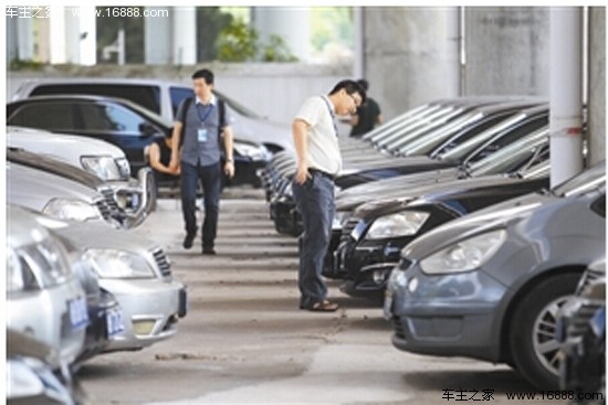 深圳公車拍賣最新公告，細節(jié)解讀與影響分析揭秘